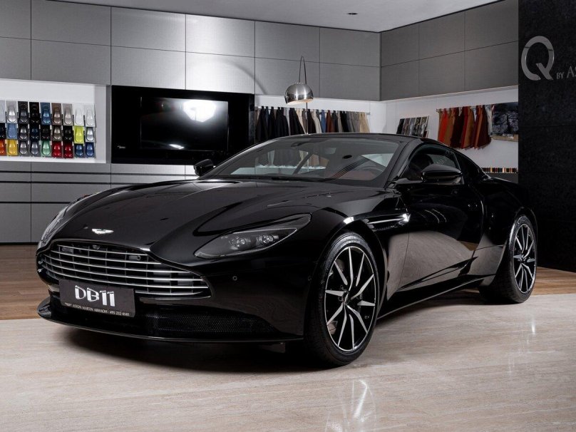 Aston Martin черный