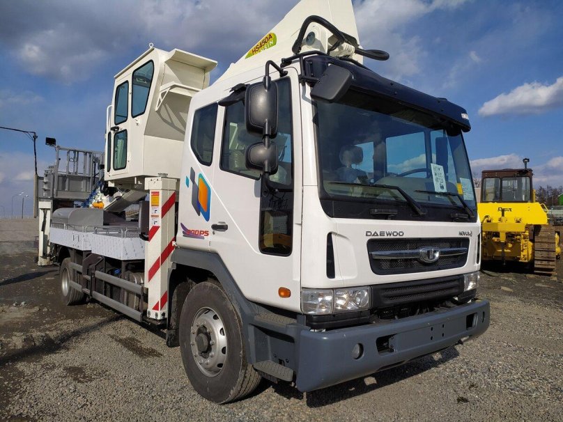 Хундай Новус новый год