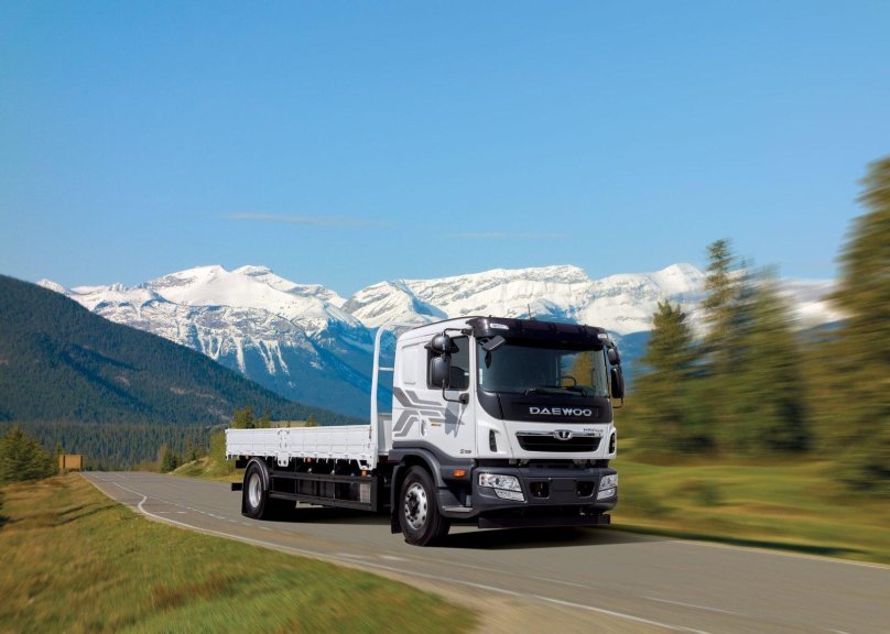 Дэу Максимус тягач