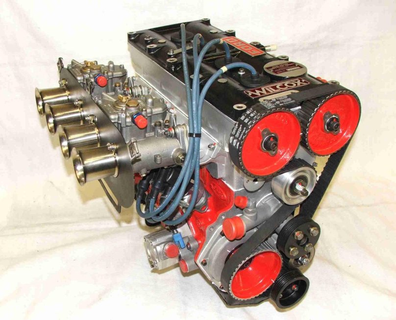 Мотор Ford Cosworth YB