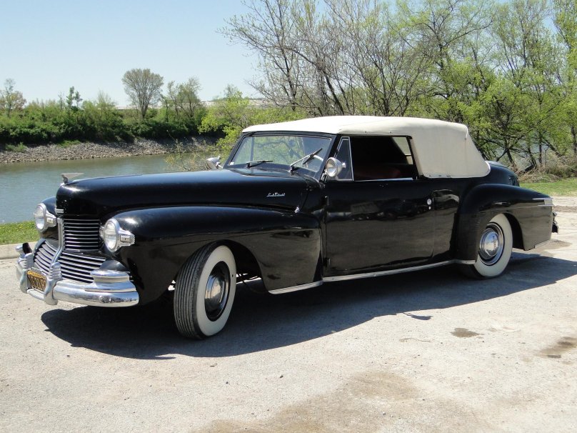 Lincoln Continental 1942