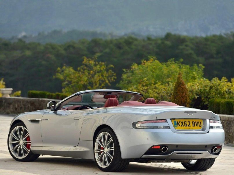 Aston Martin db9 кабриолет