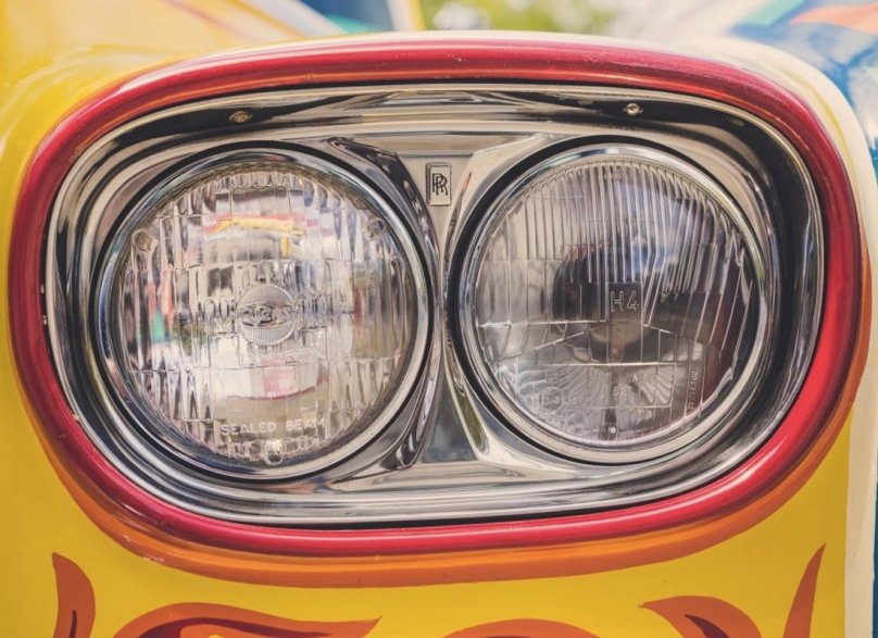 Роллс Ройс Джона Леннона хиппи