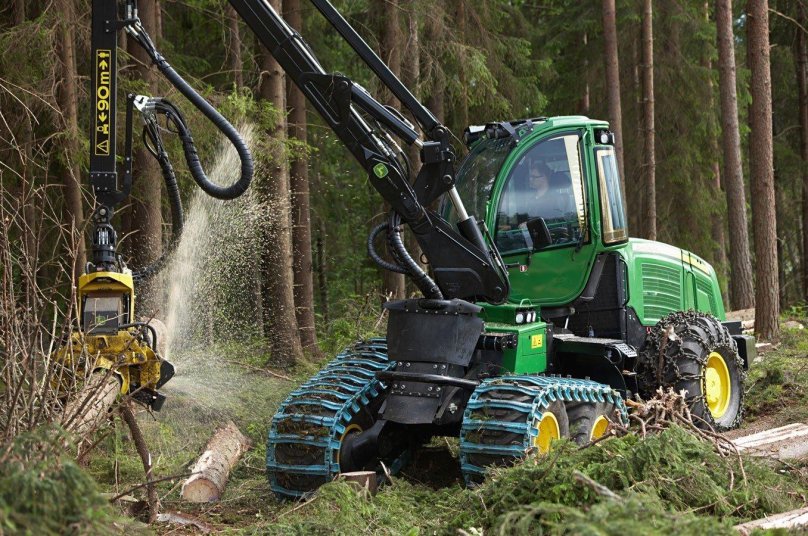 Харвестер John Deere
