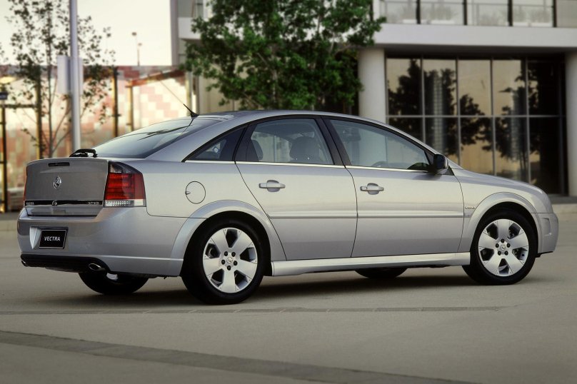 Опель Вектра лифтбек 2008