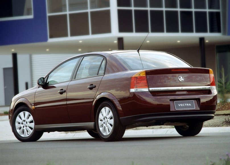Холден Вектра