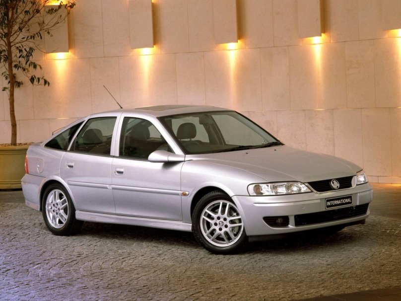 Opel Vectra b хэтчбек