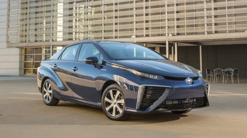 Тойота Мирай 2017