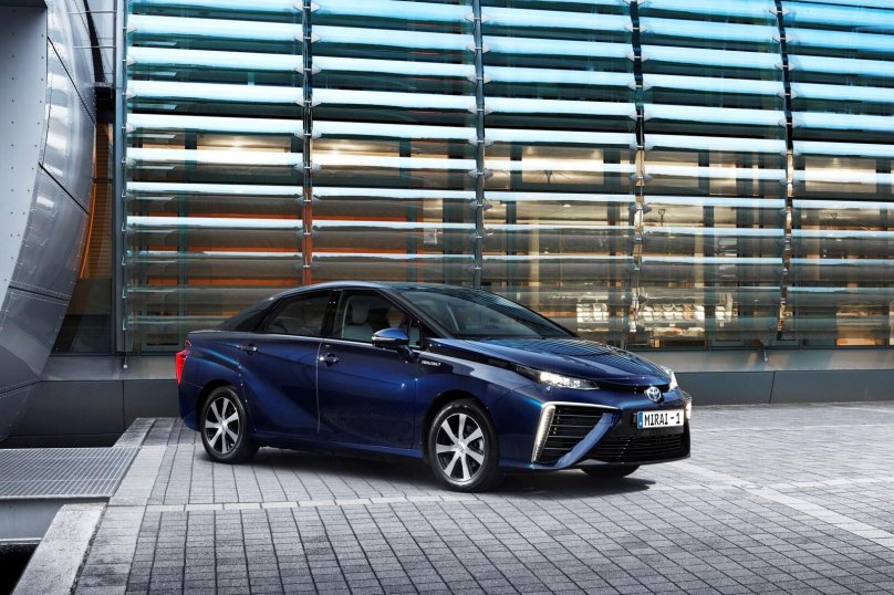 Тойота Мирай концепт