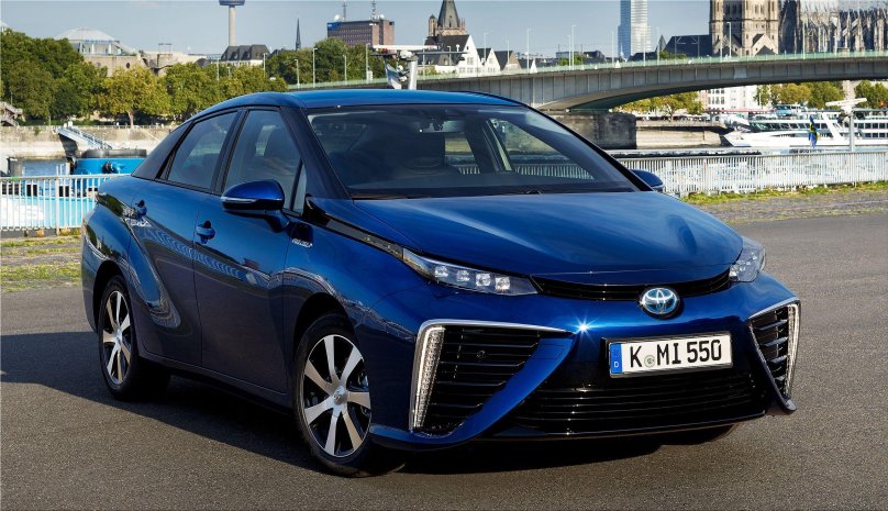 Toyota Mirai 2013