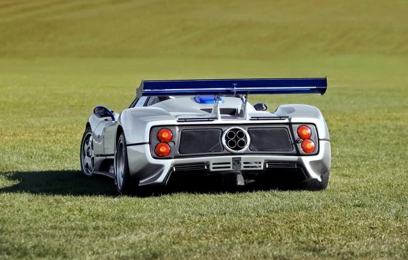 Машина Pagani Zonda
