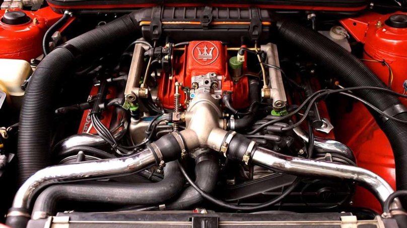 Мазерати битурбо