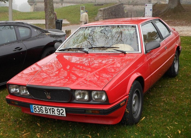 Мазерати 222