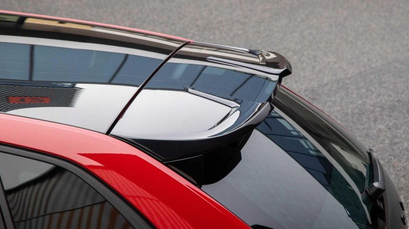 Skoda Scala спойлер