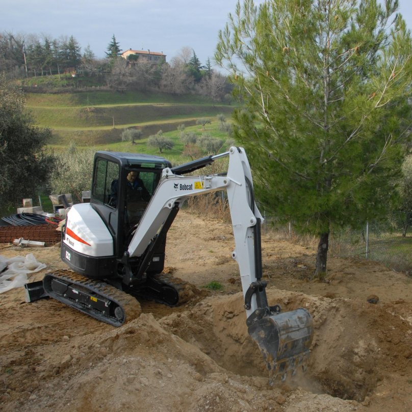 Мини-экскаватор Bobcat e32