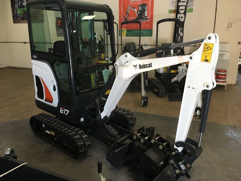 Мини-экскаватор e37 Bobcat