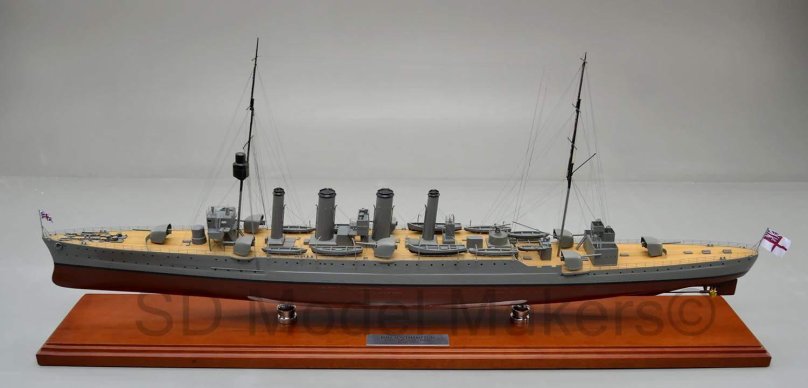 Аскольд бронепалубный крейсер модель