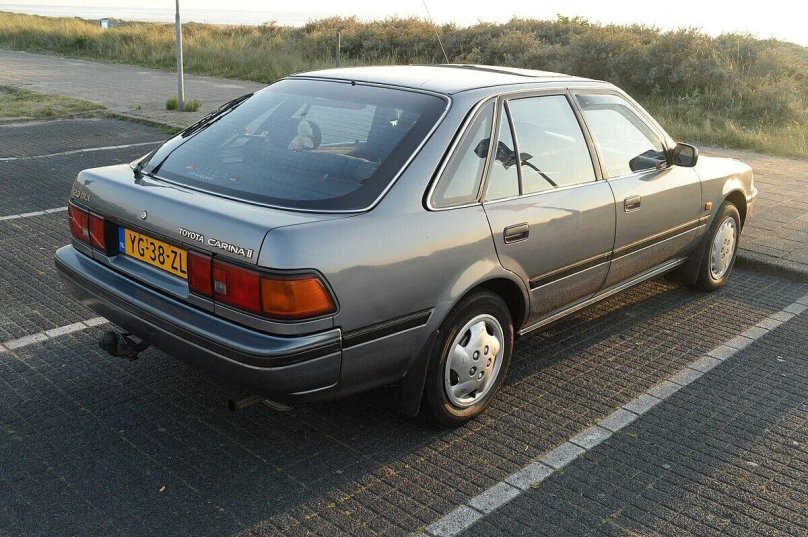 Toyota Carina II 1990