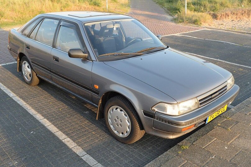 Toyota Carina II 1990