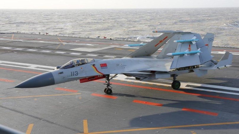 J-15 палубный истребитель