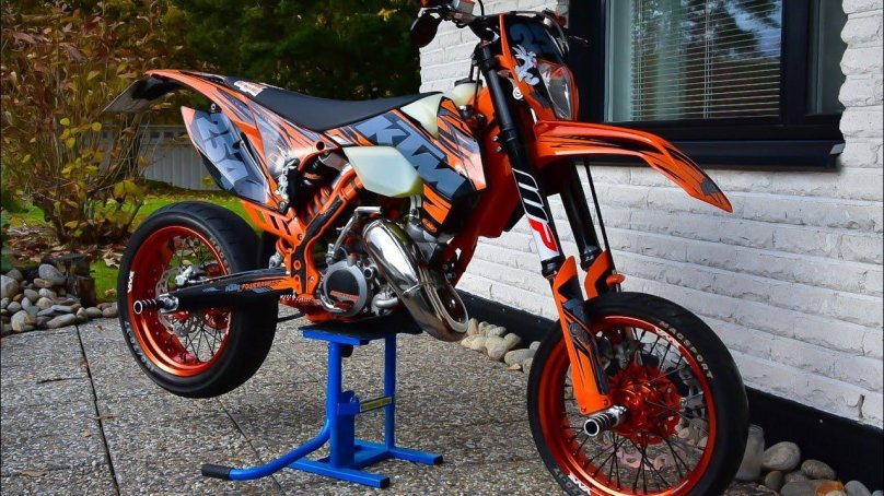 KTM 125 супермото