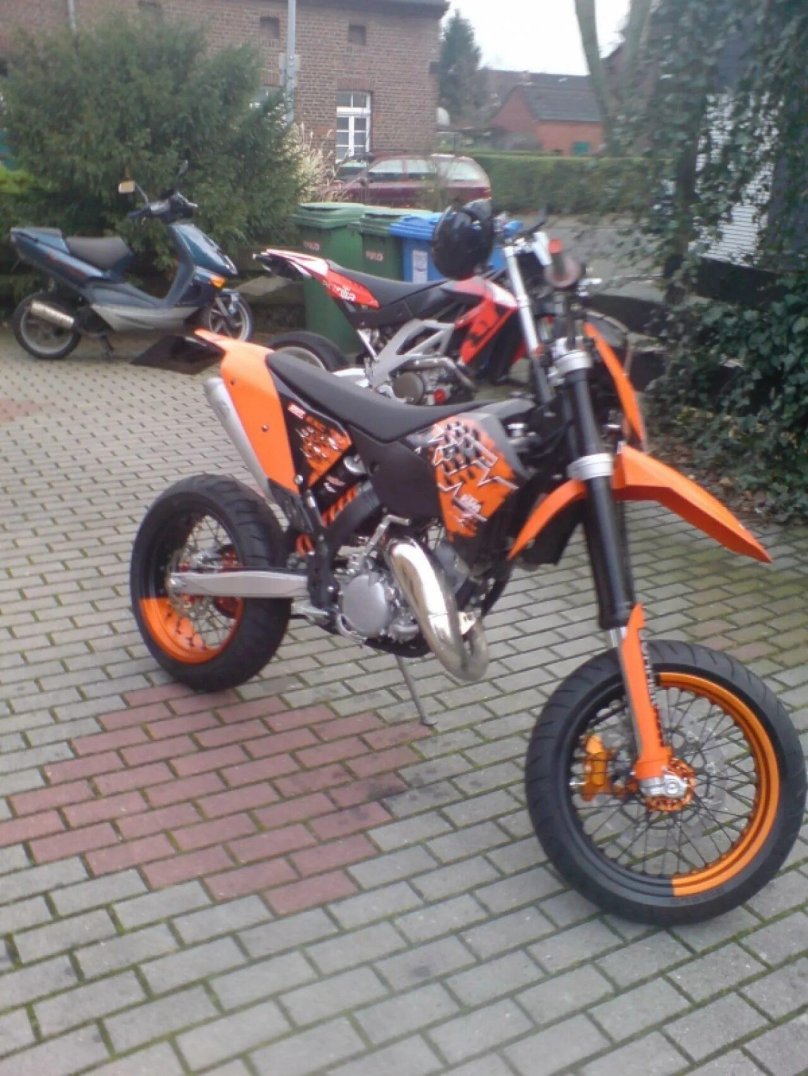 KTM 125 супермото