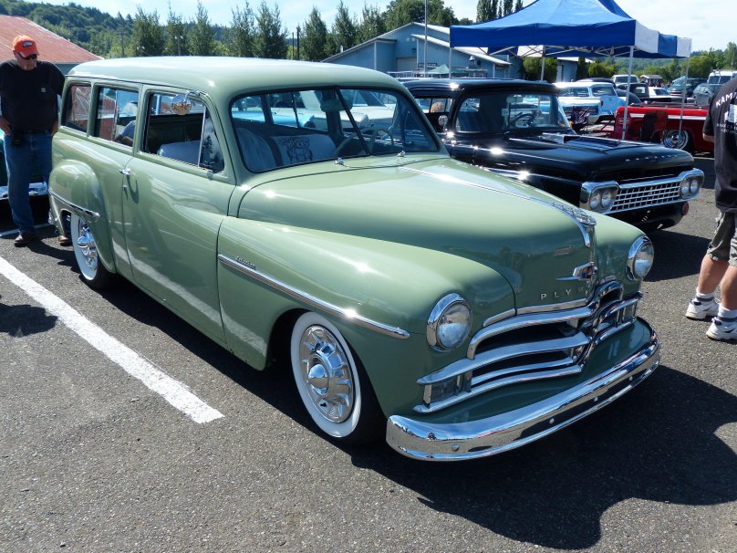 Plymouth Suburban Wagon
