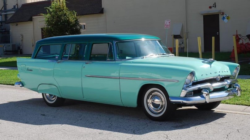 Plymouth Station Wagon 1956