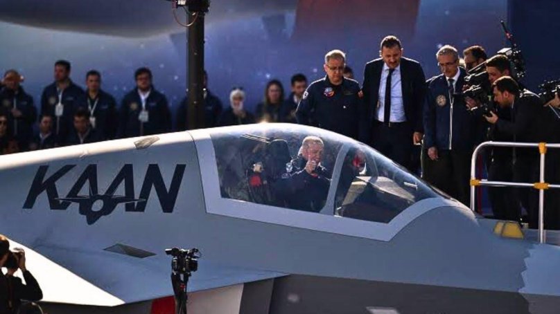 Истребитель Каан турецкий