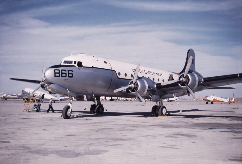 Douglas c-54d Skymaster