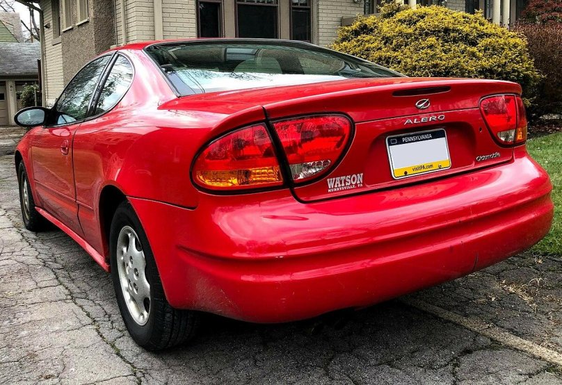 Oldsmobile 2000 Шевроле Алеро