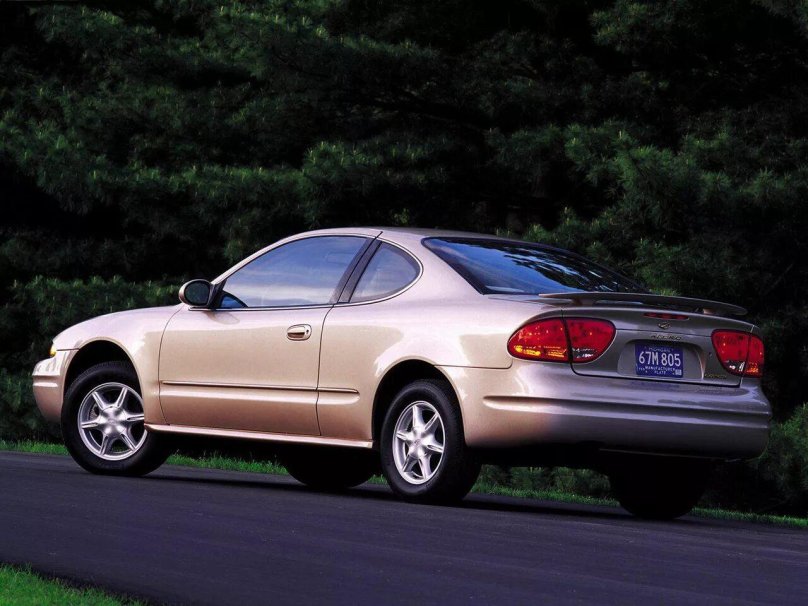 Oldsmobile Alero 2004
