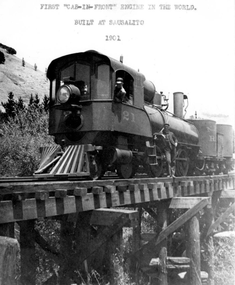 Паровоз с кабиной впереди