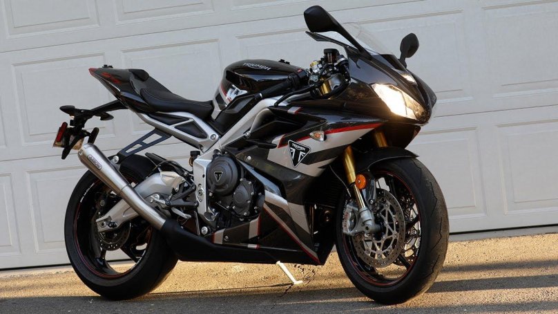 Триумф Дайтона 765