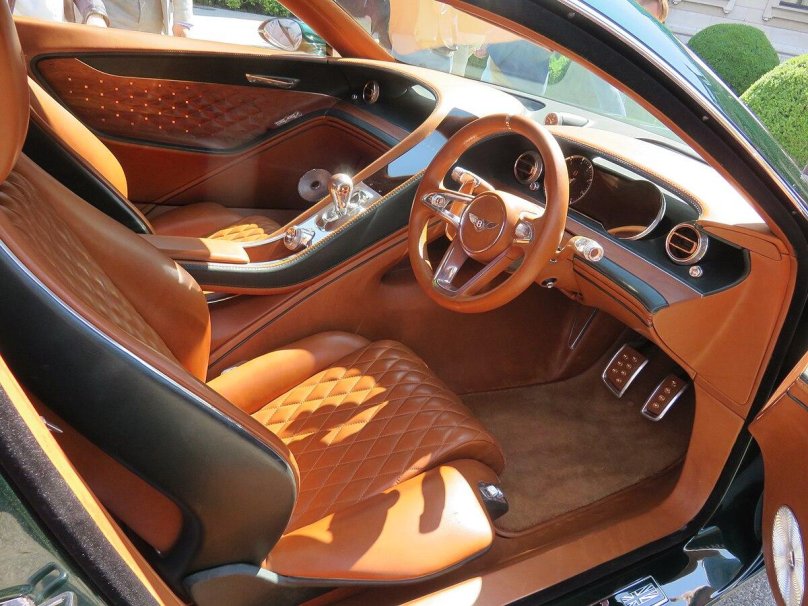 Бентли Exp 10 белая