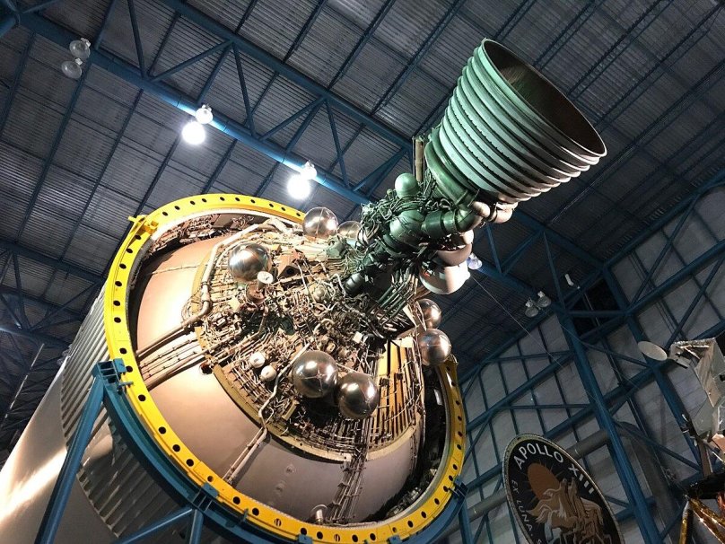 Ракета Аполлон Сатурн 5