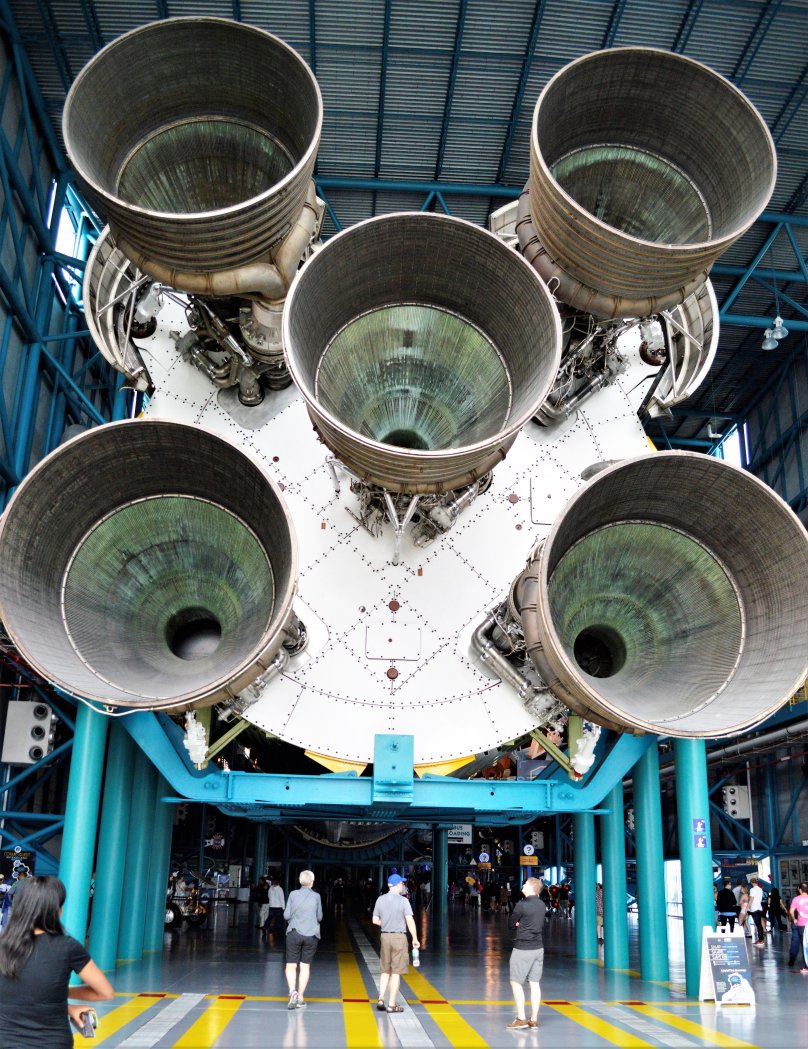 Двигатель f-1 Сатурн-5