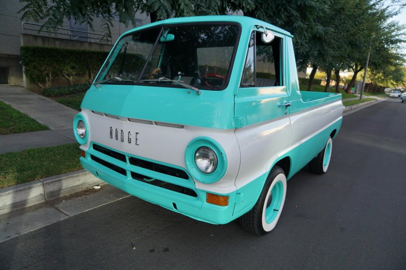 Dodge van 1964