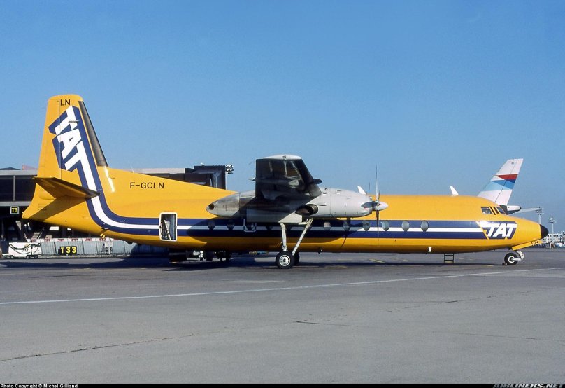 Fairchild FH-227d борт t-571