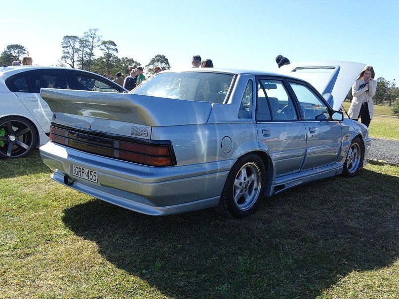 Holden VL Commodore Group a SV