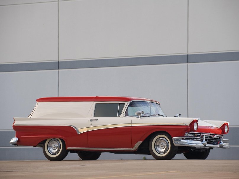 Ford Custom 300 sedan 1957