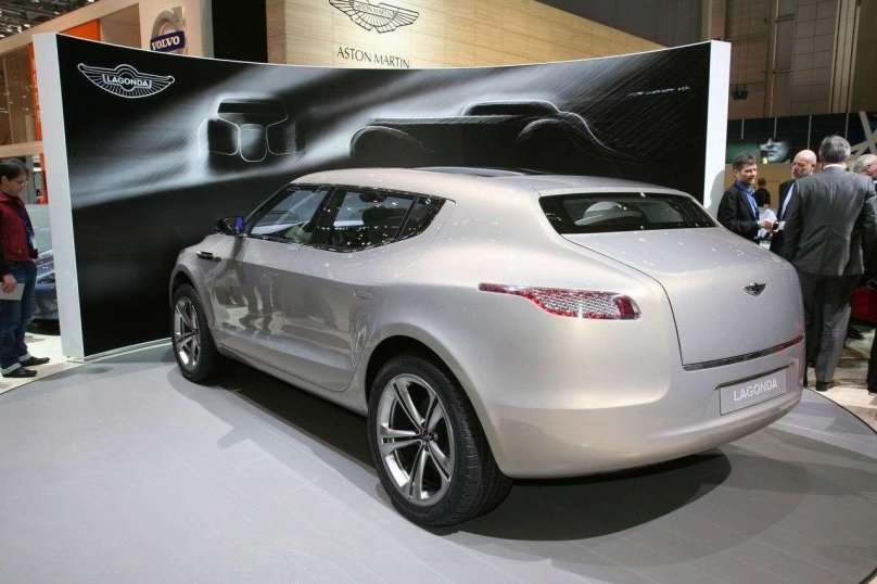 Астон Мартин джип