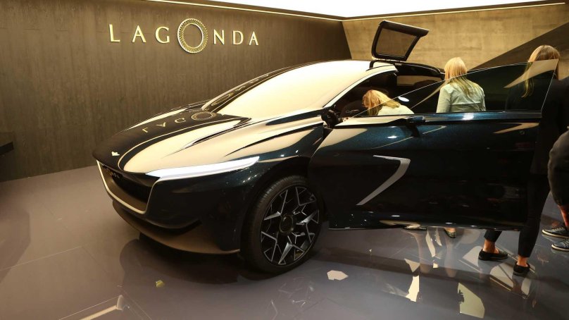 Aston Martin Lagonda 2019 внедорожник