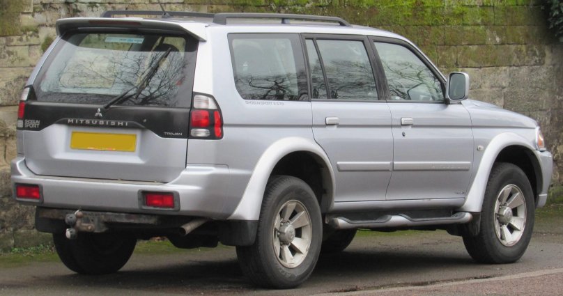 Mitsubishi Pajero Sport 2006