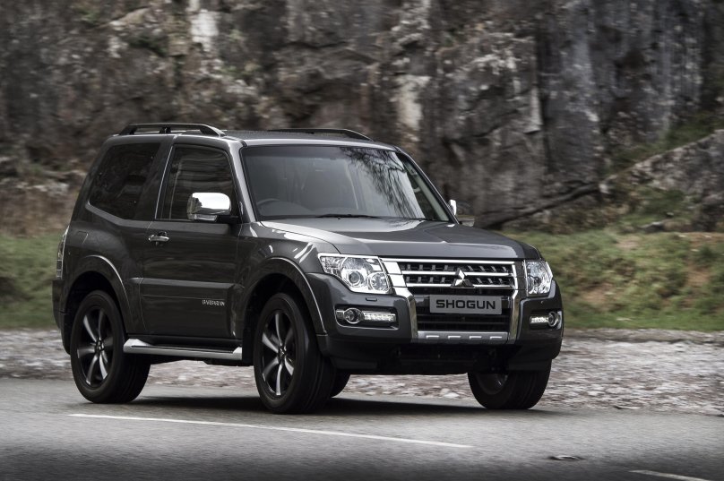 Mitsubishi Pajero 4 Shogun