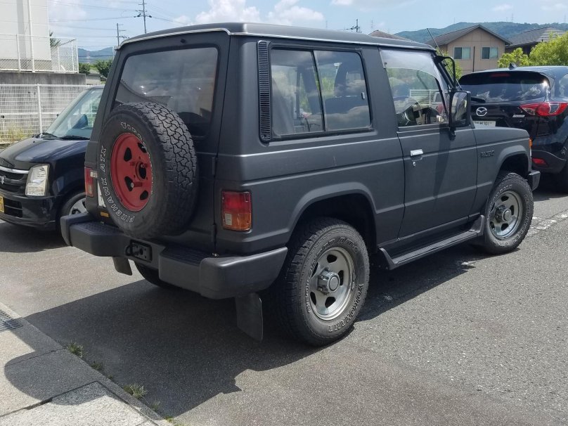 Mitsubishi Pajero l049g