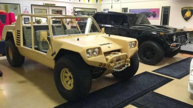 Lamborghini внедорожник lm002