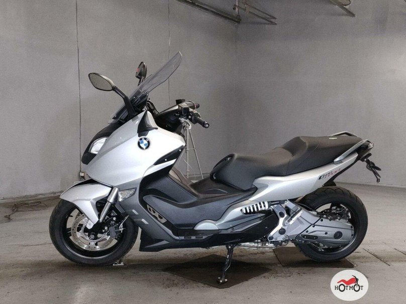 Скутер Quantum 125/49