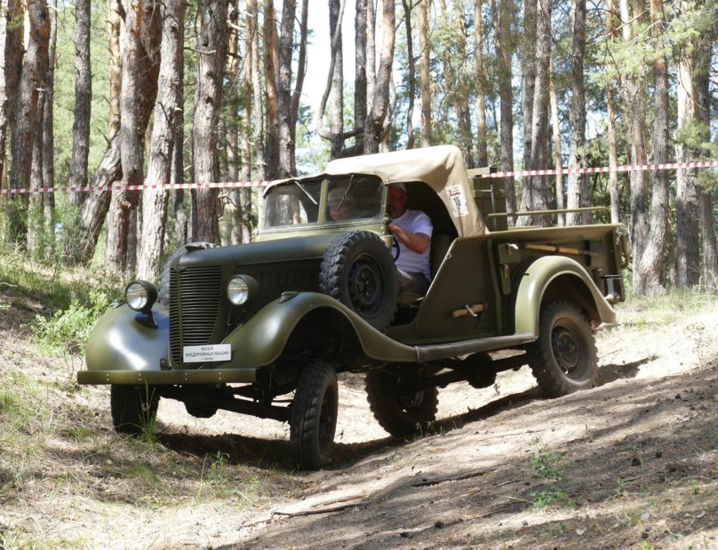 Артиллерийский тягач ГАЗ-61-416