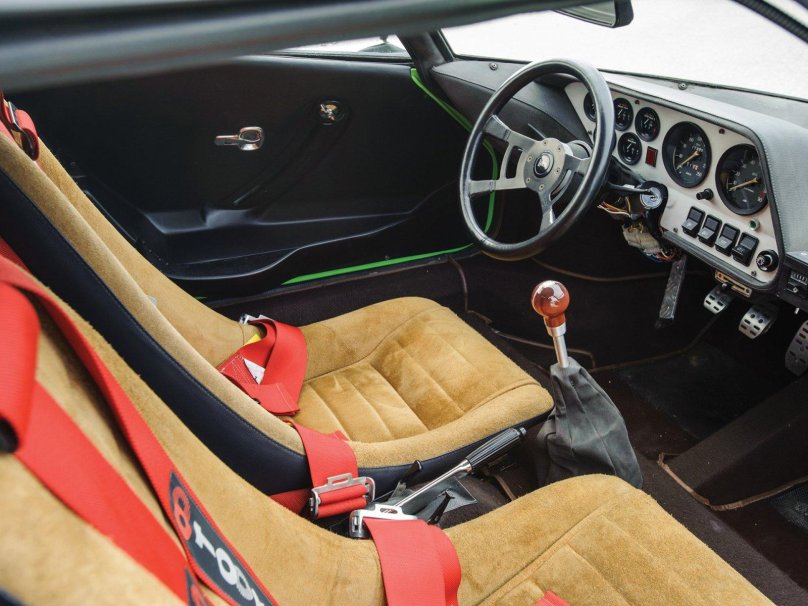 Лянча Стратос салон